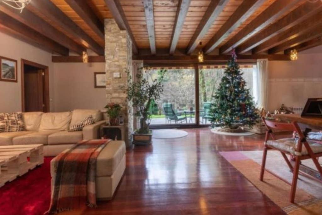 Aliga Etxea. Beach & Mountain Village Getxo Esterno foto