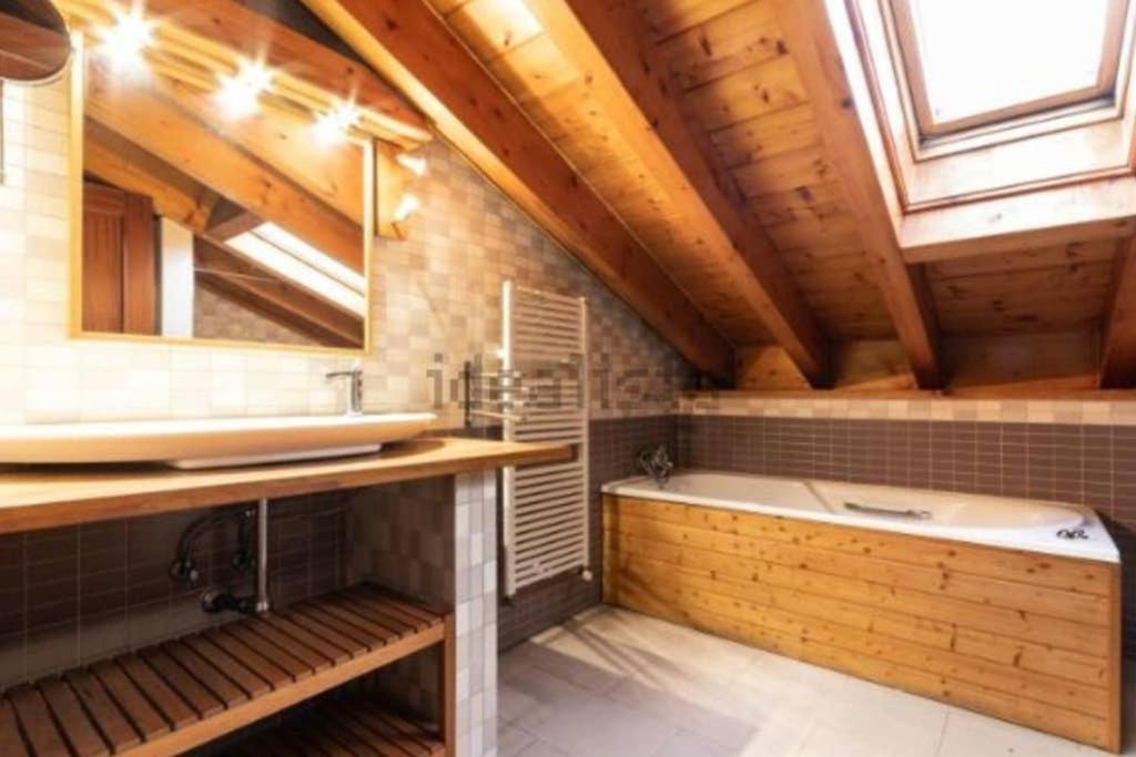 Aliga Etxea. Beach & Mountain Village Getxo Esterno foto